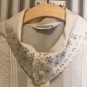 Vintage *noted The Two Buttons On Show